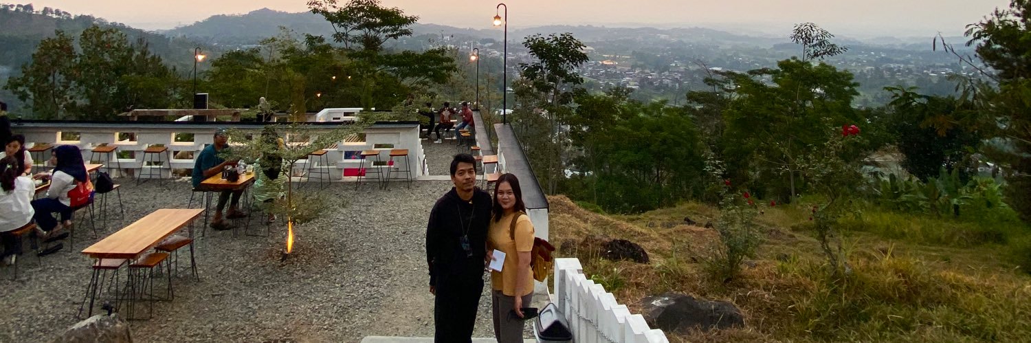 Mike Yohana Florenzia banner