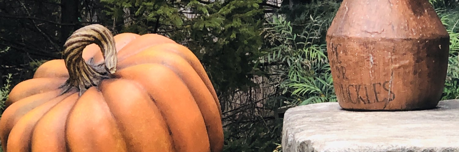 ComLouiebor's profile banner image