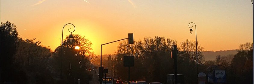 LoaneOsk's profile banner image