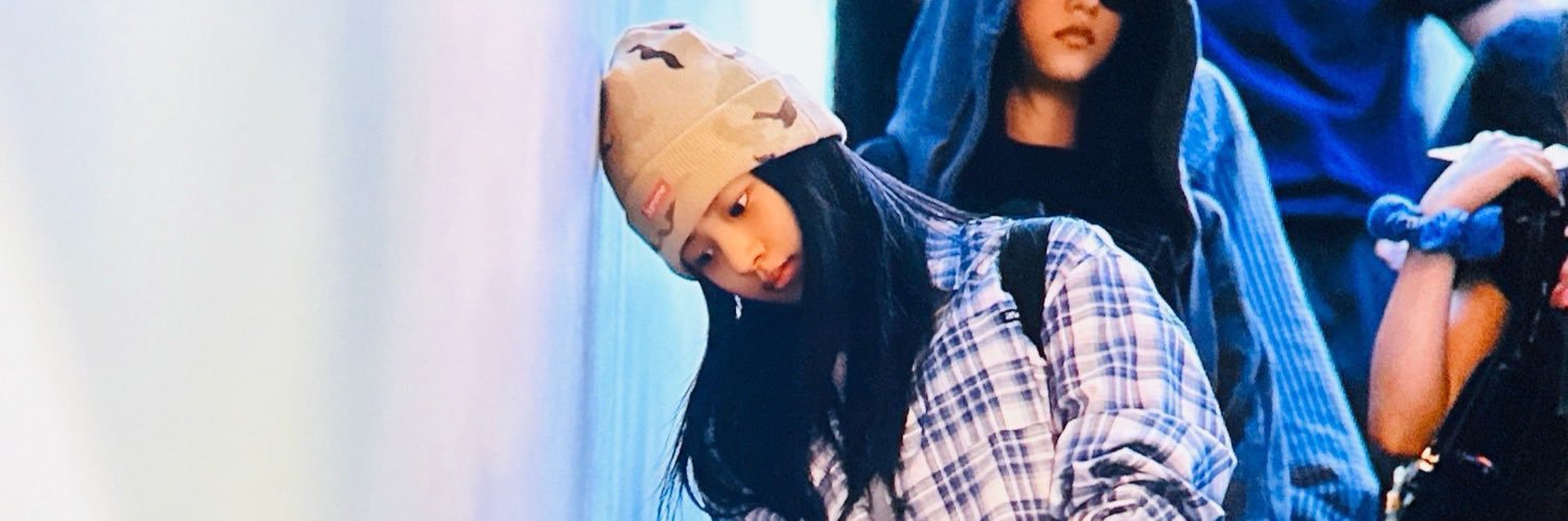 fanofjoyuri's profile banner image