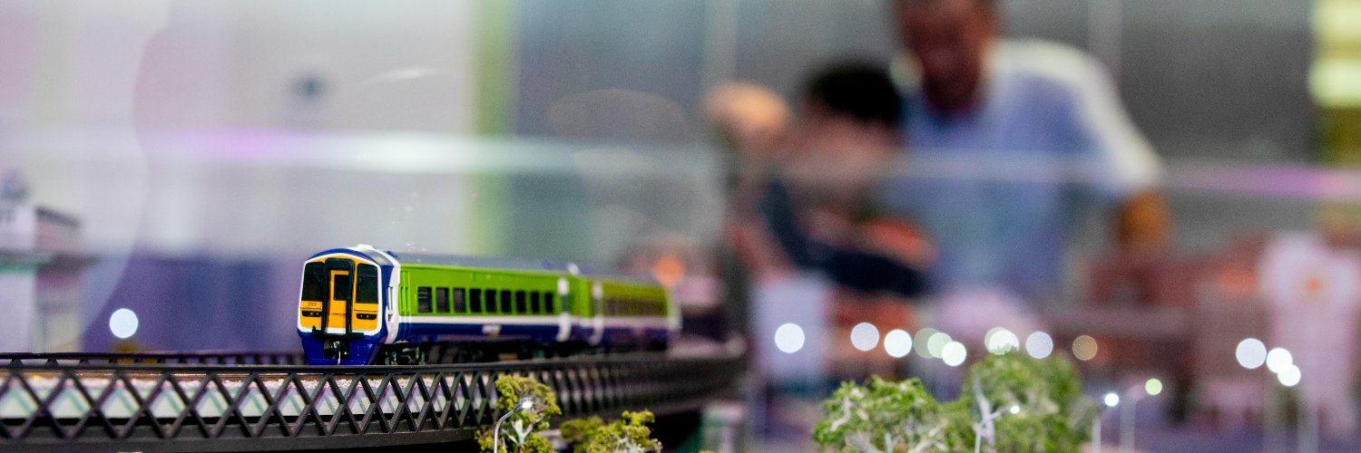 CasinoModel's profile banner image