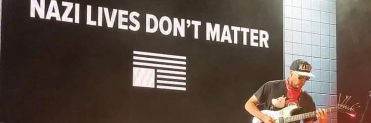 E banner