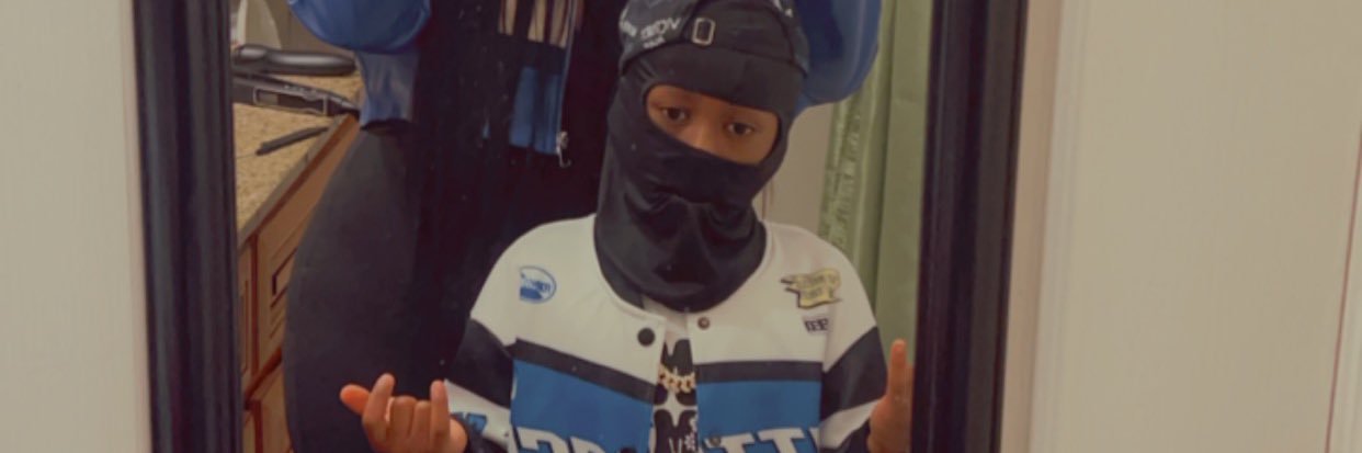 beaYOUtifulLiar's profile banner image