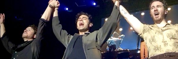 nadiarry Profile Banner