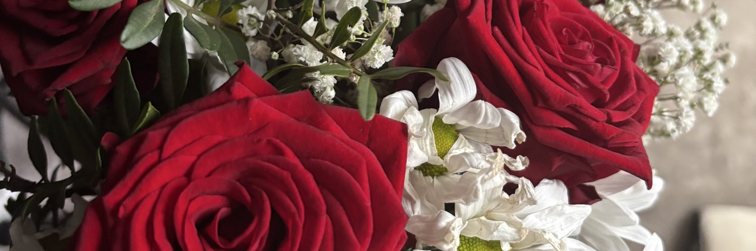 chaimae21300's profile banner image
