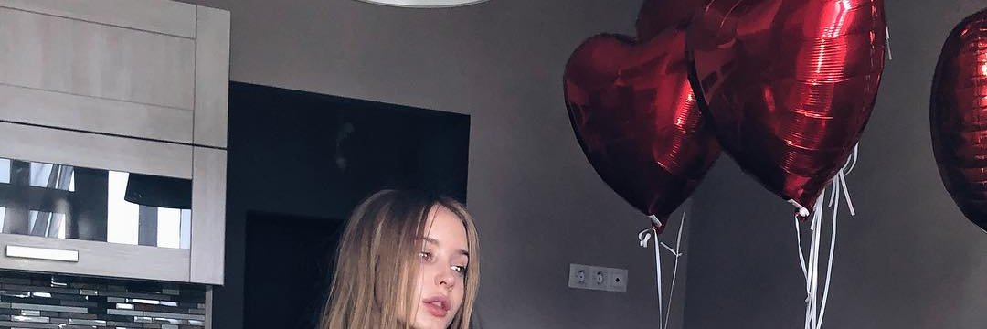 Alissa🇬🇧 banner