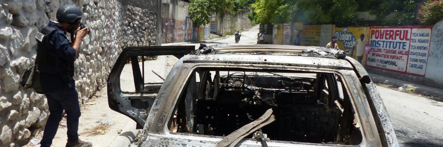 Héctor Ad Quintanar banner