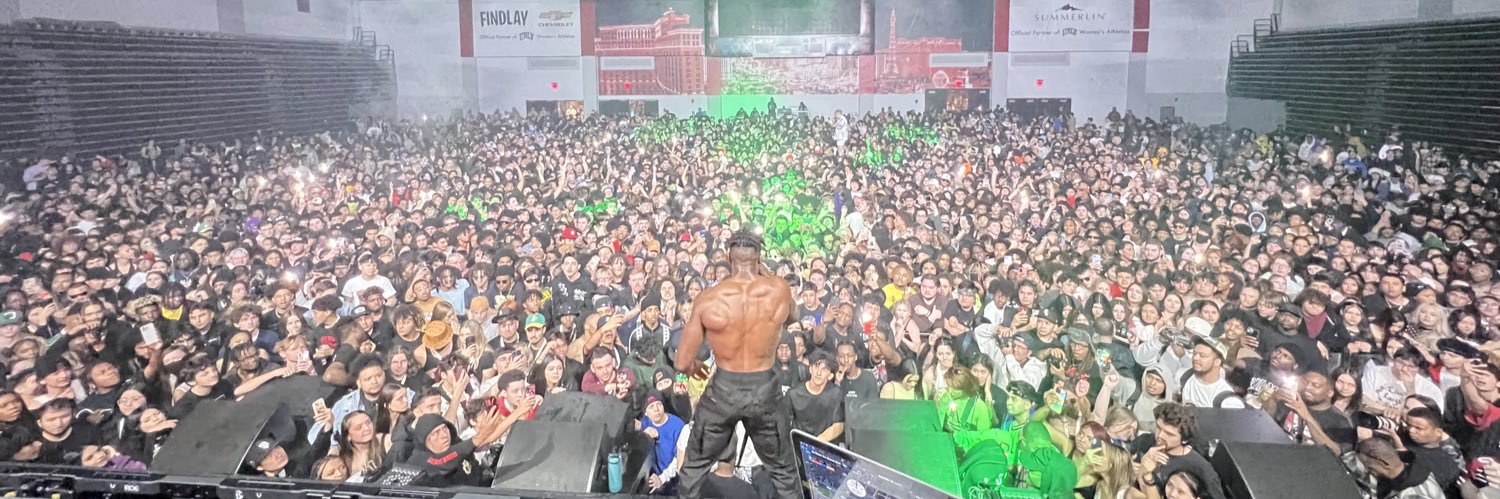 iKon Presents banner