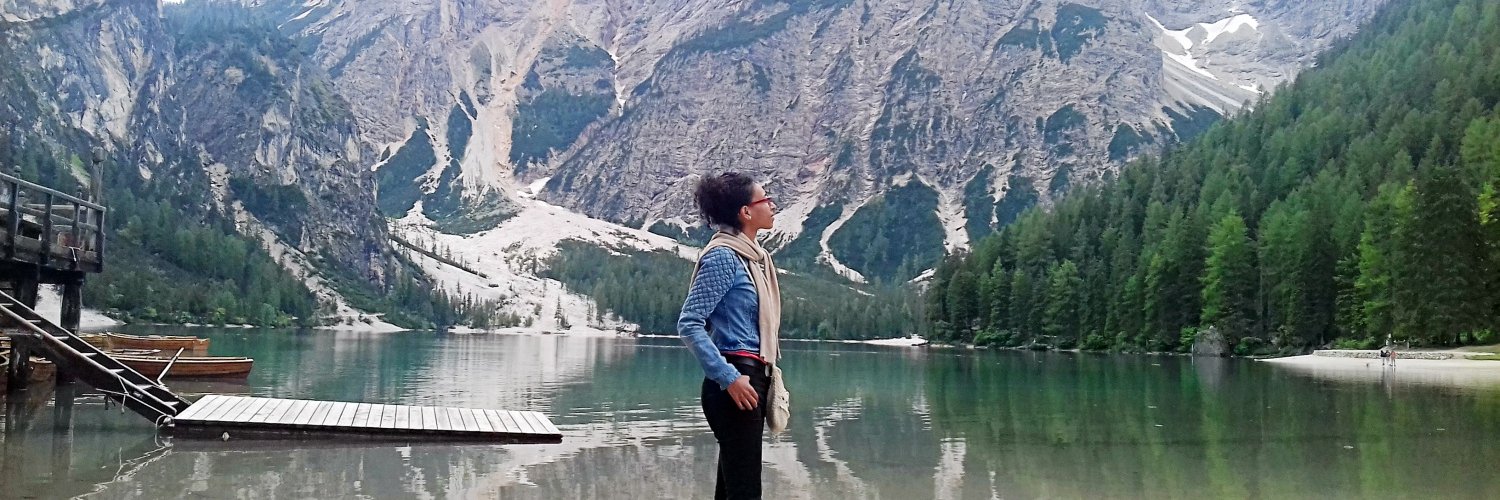 Mooddeluna's profile banner image