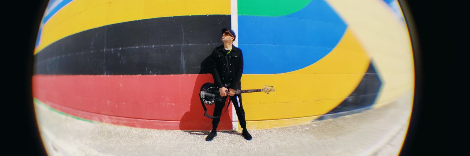 Combass's profile banner image