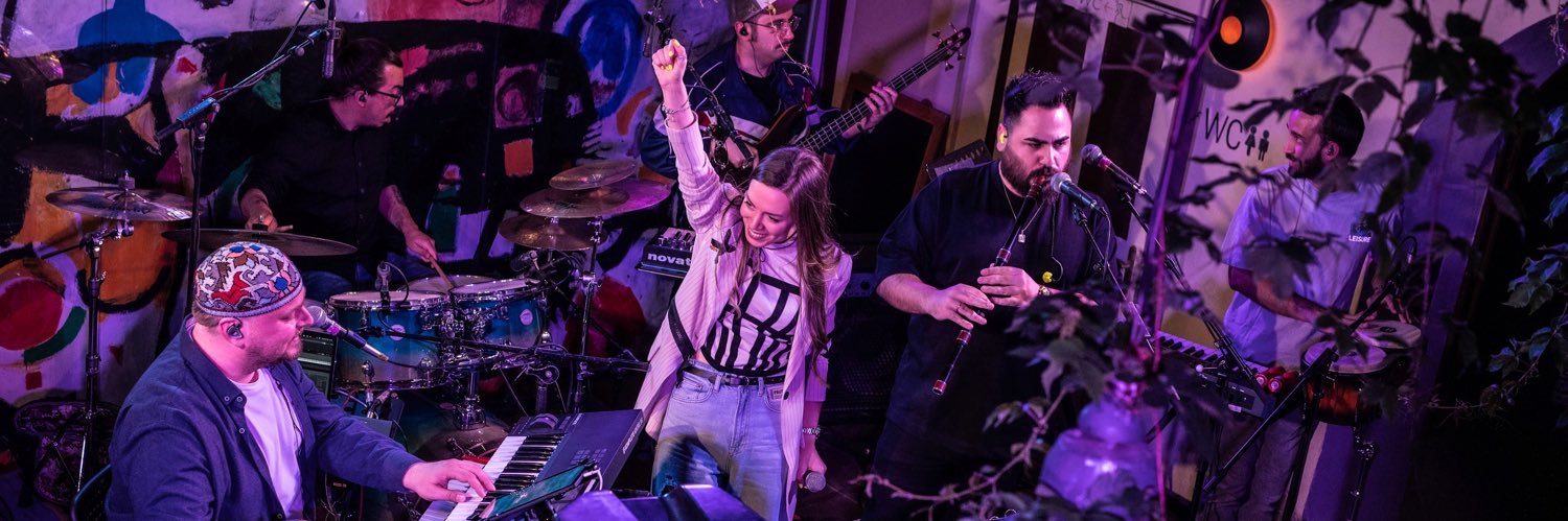 kapikoband's profile banner image