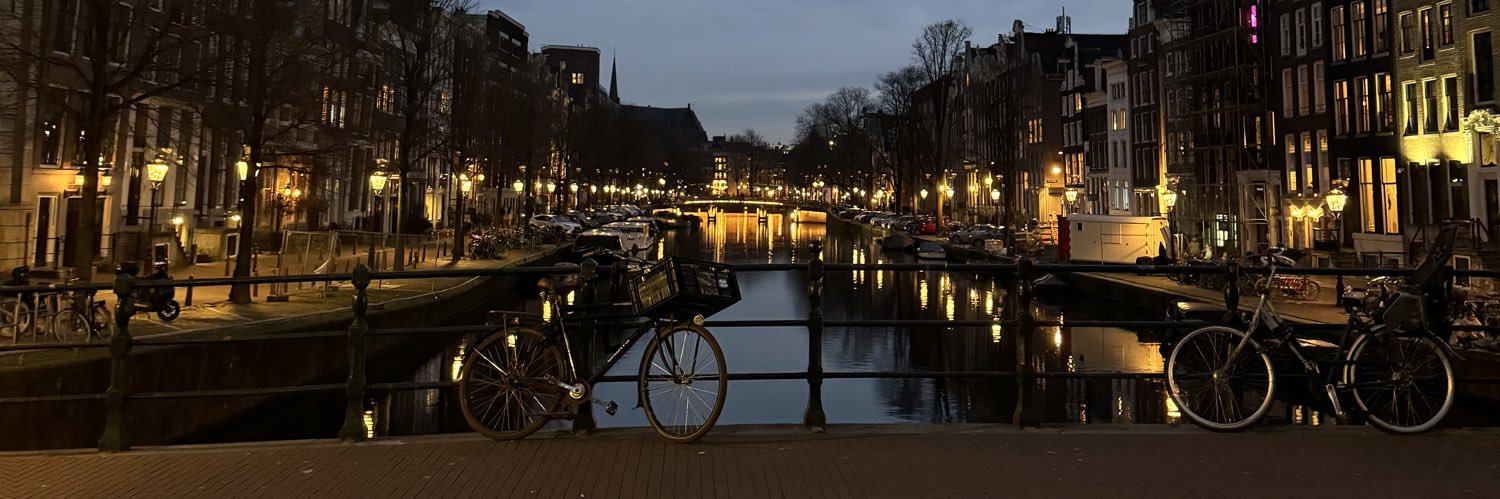 Chloe Louise Maxwell banner