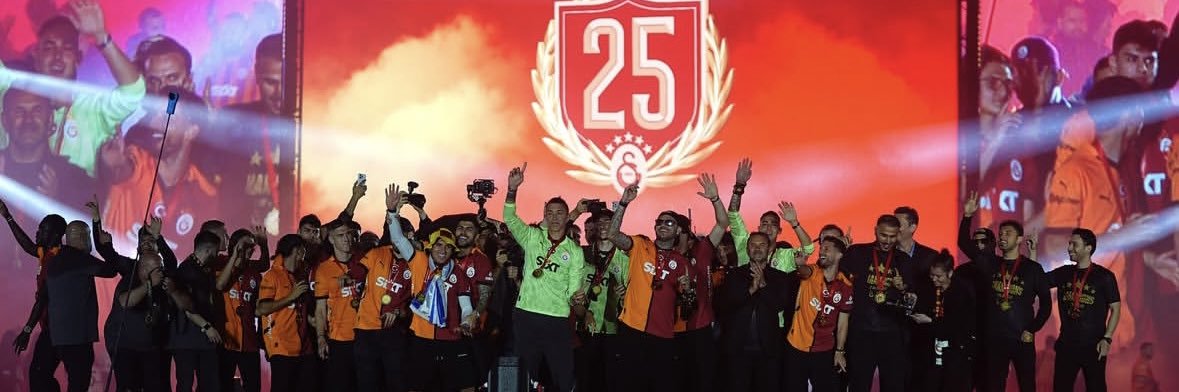 Nazom28's profile banner image
