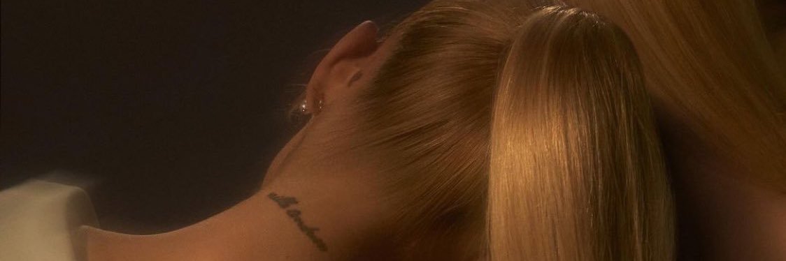 dani ☾ banner