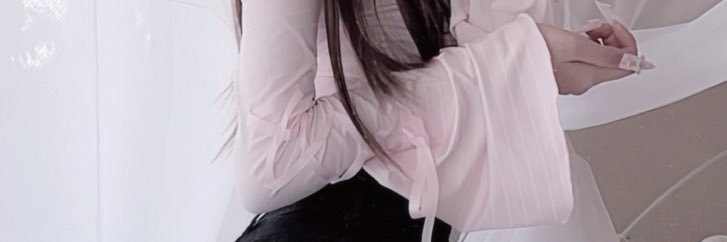 윤정 banner