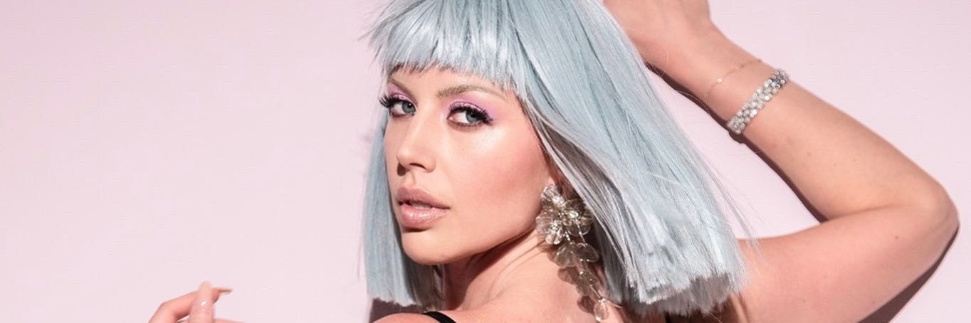 Polina's profile banner image
