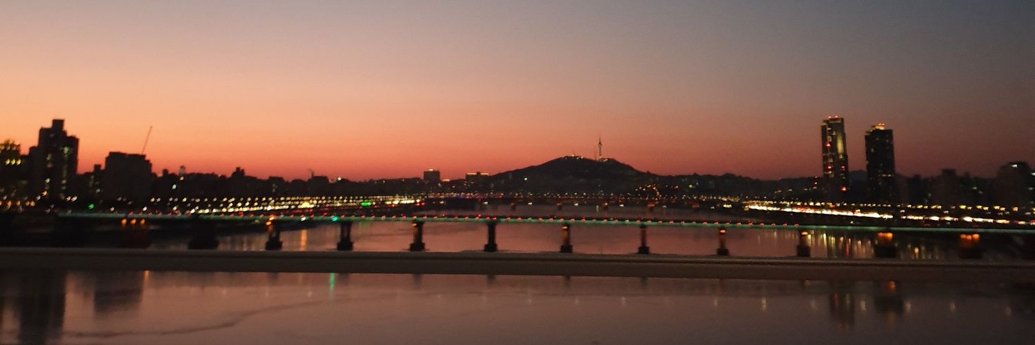 Fahrunnisa189's profile banner image