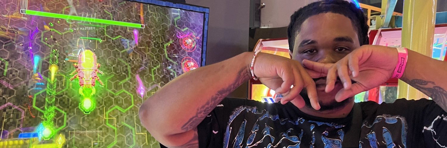 TezzBuccs's profile banner image