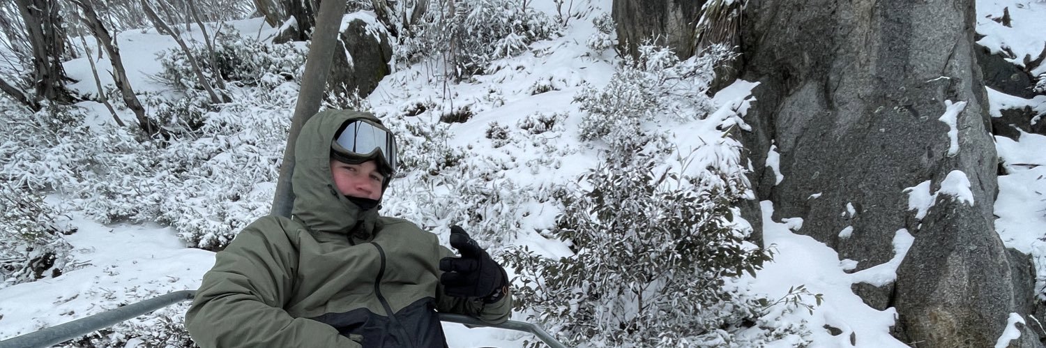 AngusLynch10's profile banner image