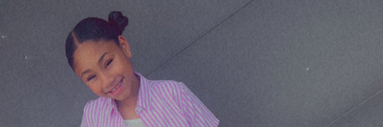 ___lovenaee's profile banner image
