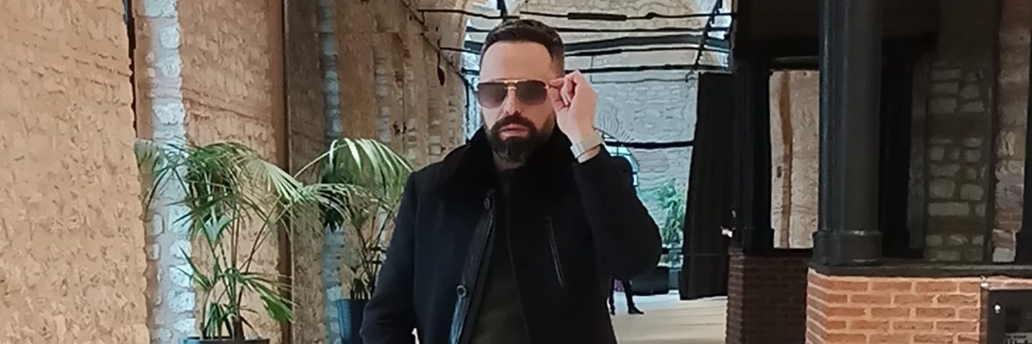 akyuz_omer's profile banner image