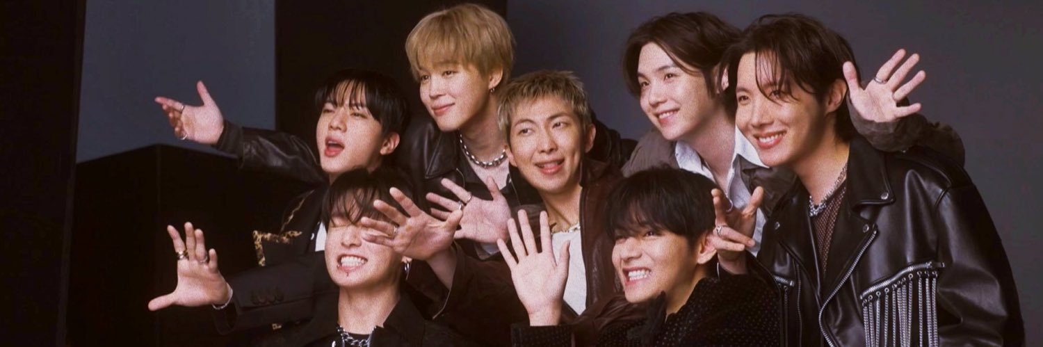 𝔡𝔢𝔩𝔣𝔦𝔦. ☽ banner