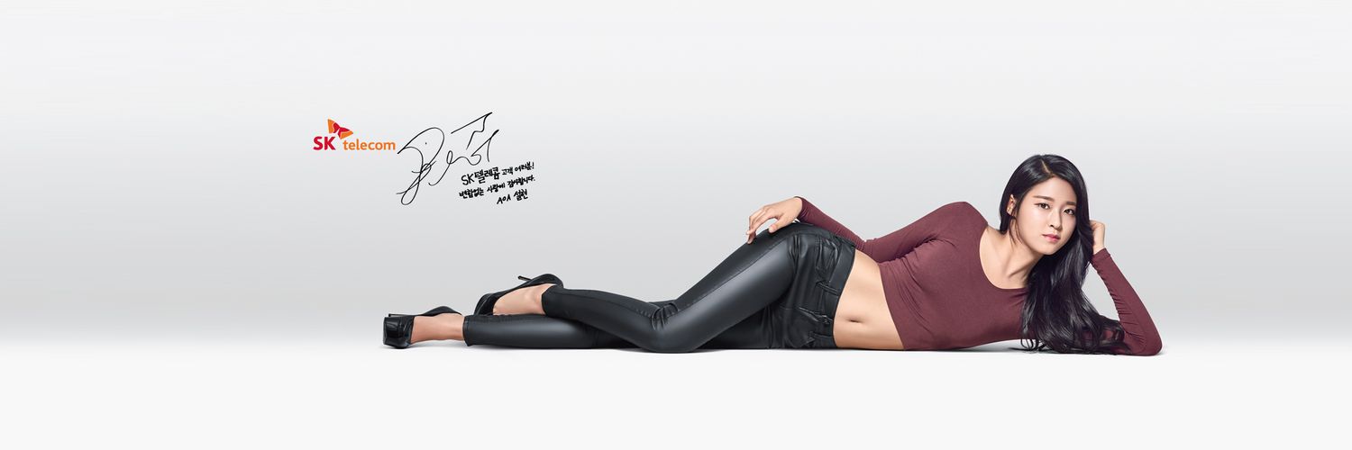DSLRCLUB's profile banner image