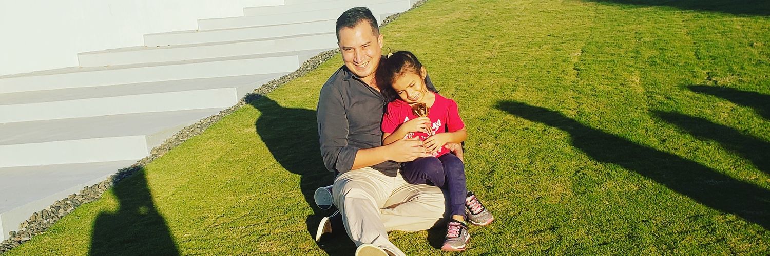 anthuaalvarez's profile banner image