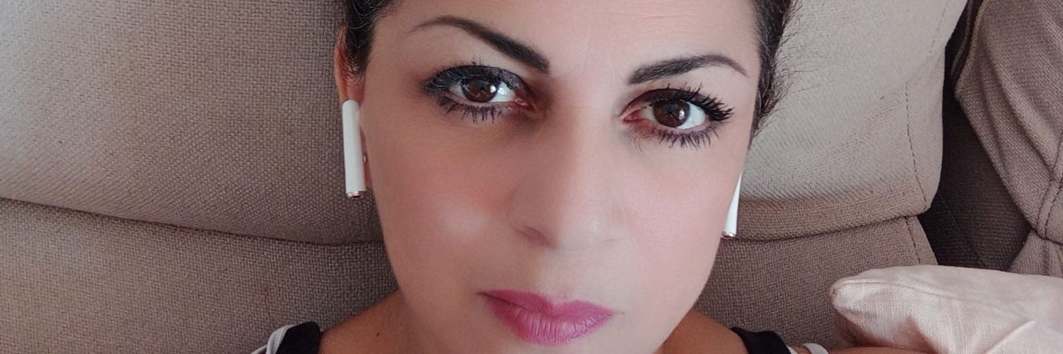 SaraViveros's profile banner image
