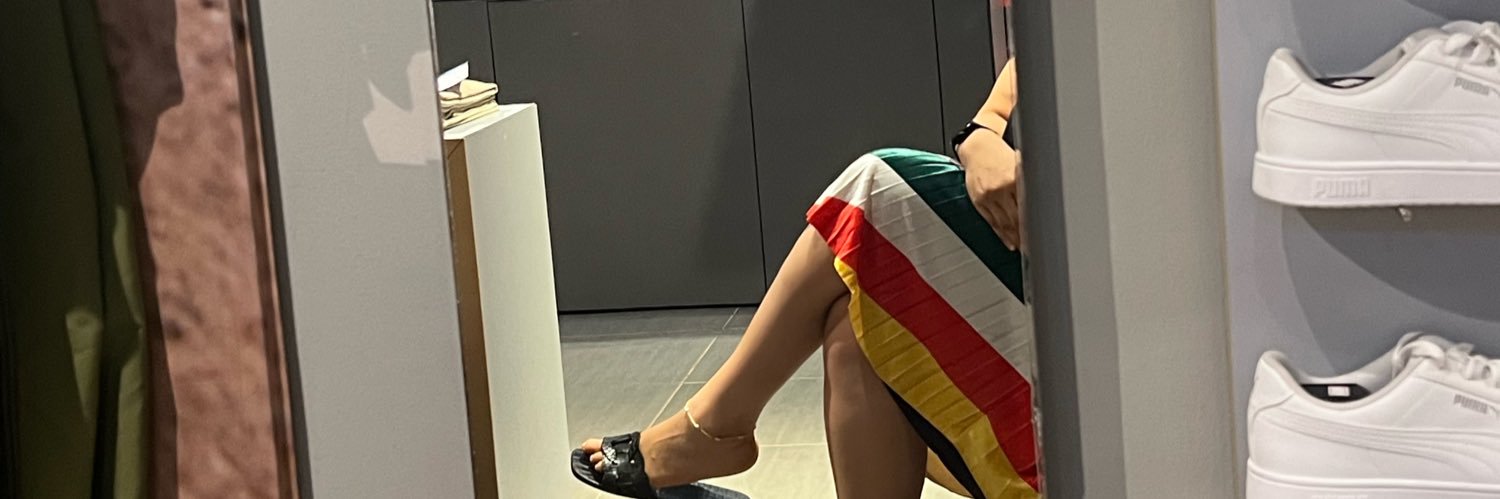 _jenniferU's profile banner image