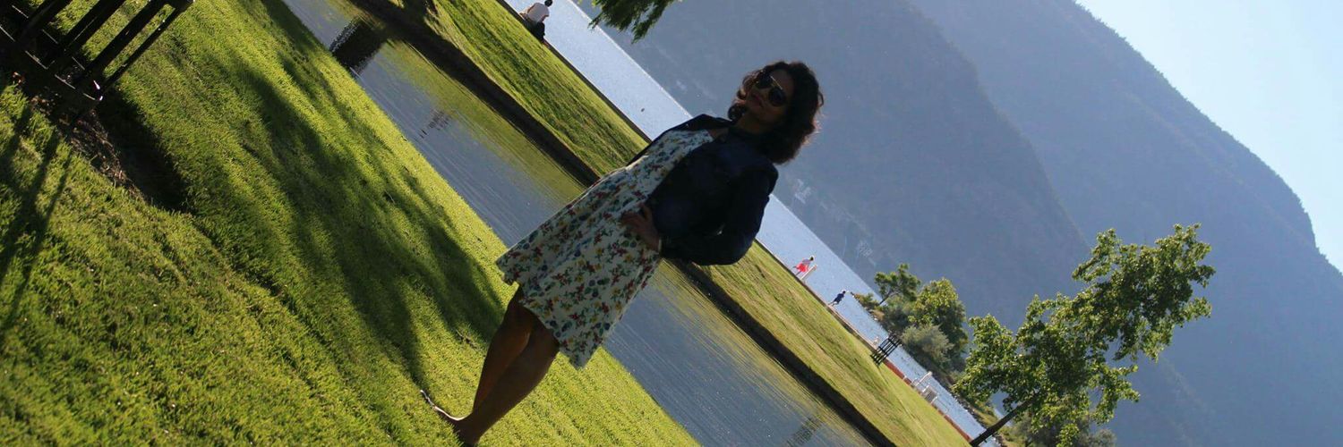 pooja_2198's profile banner image