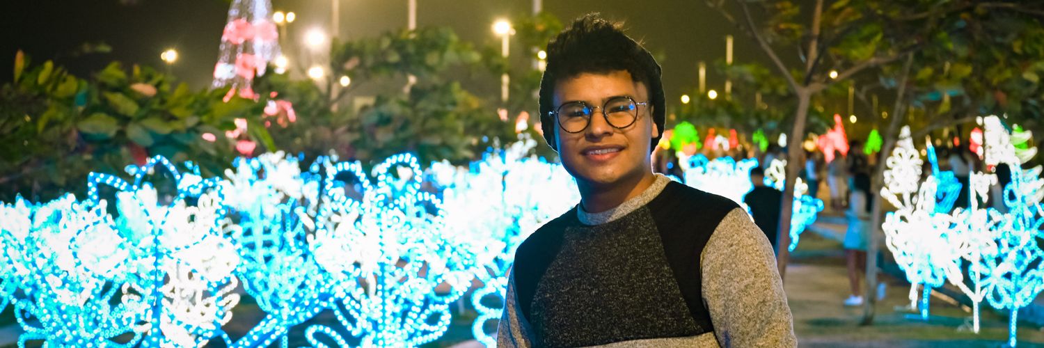 eturizo_'s profile banner image