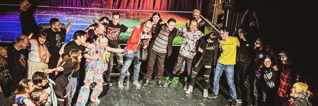 foy ➡️🟦☁ banner