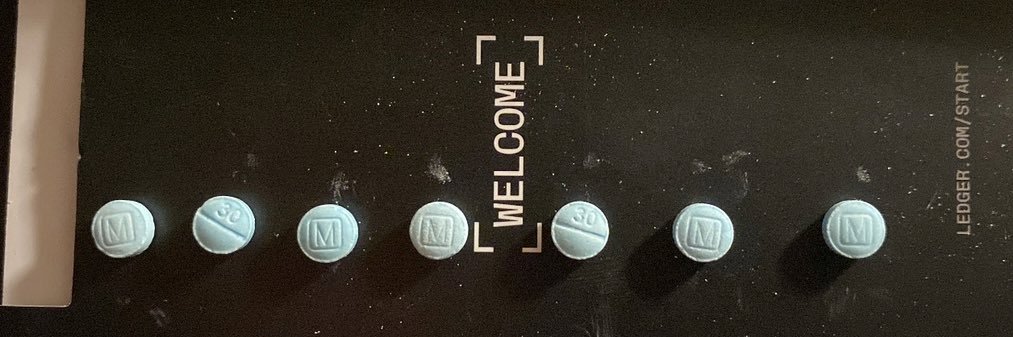 h//m banner