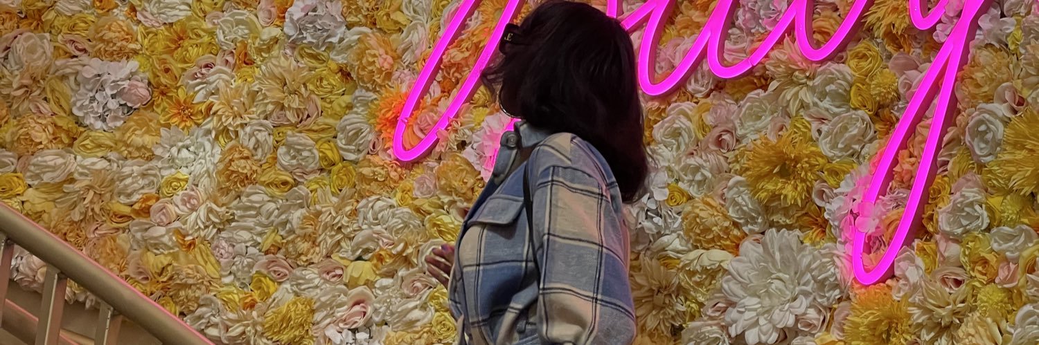 adore_mareee's profile banner image