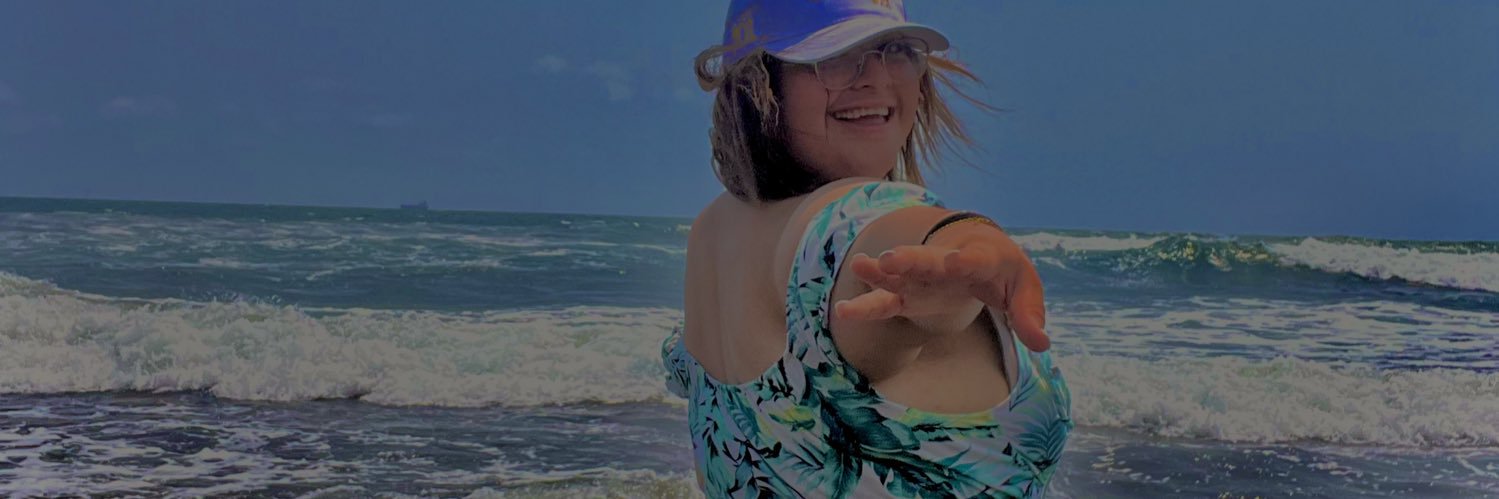 RubiSalinasM's profile banner image