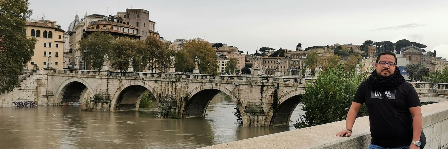 Aleks Samper 💙 banner