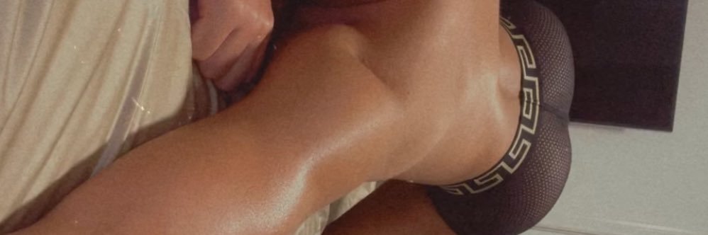KiSSNbOb's profile banner image