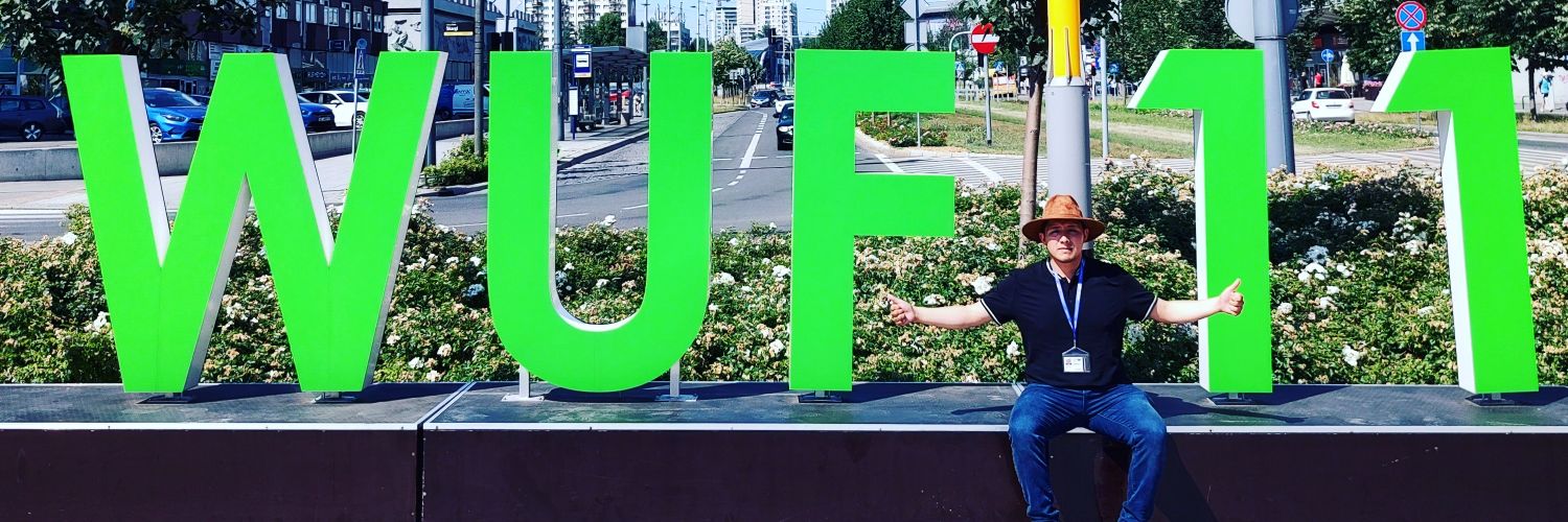 doxca's profile banner image