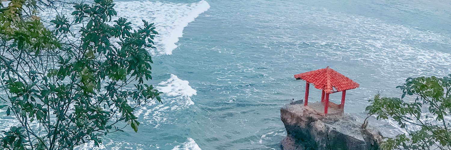 riarizz__'s profile banner image