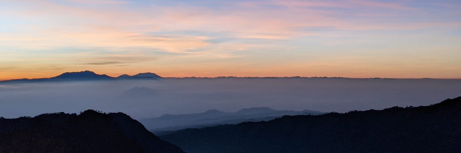 xxytn's profile banner image