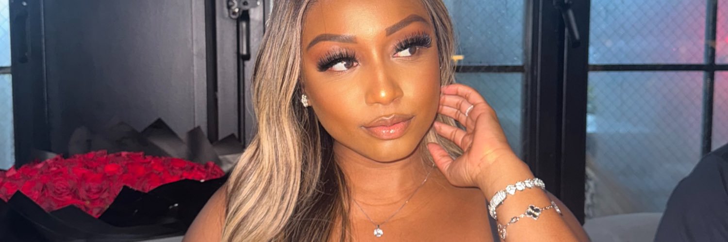 Official_MiMi_C's profile banner image