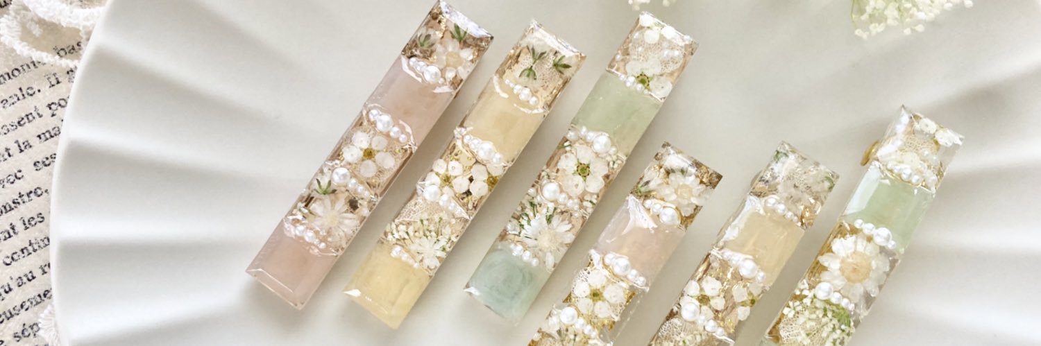 natural crossing accessories banner