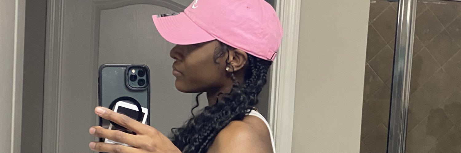 leilani 💋 banner