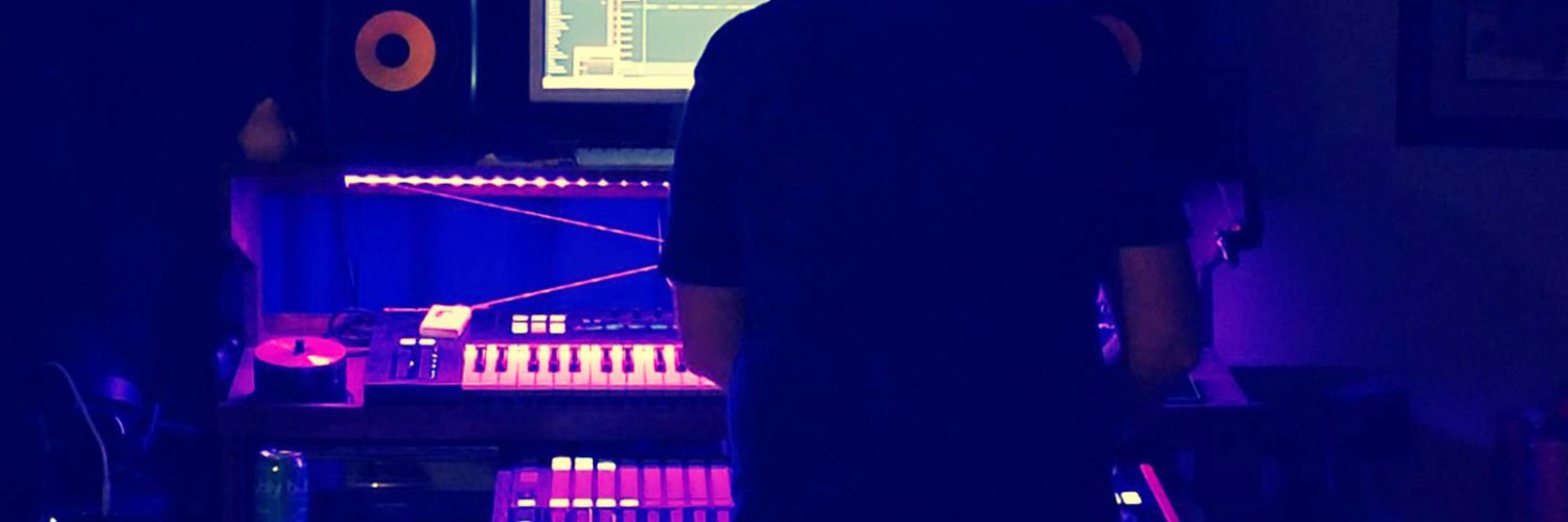 ThomsonX_'s profile banner image