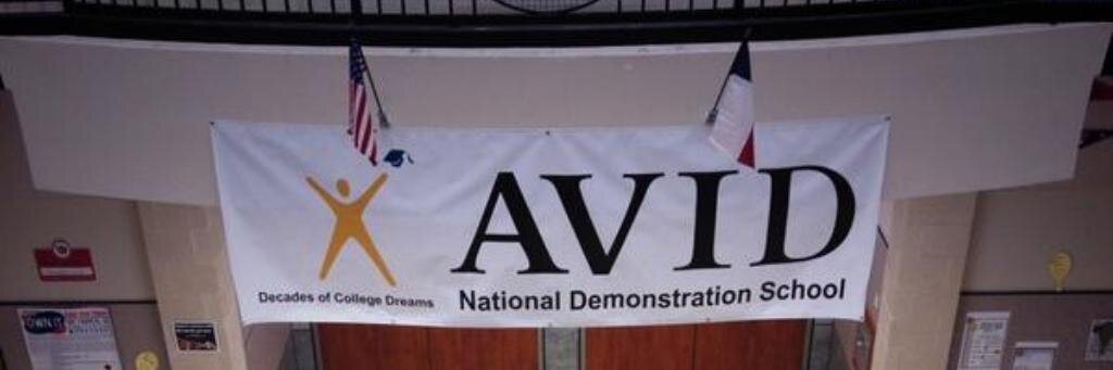 VRHS AVID banner