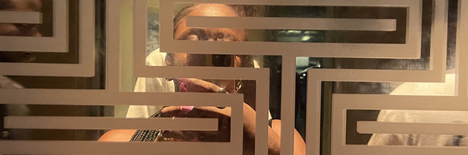 s_tory01's profile banner image
