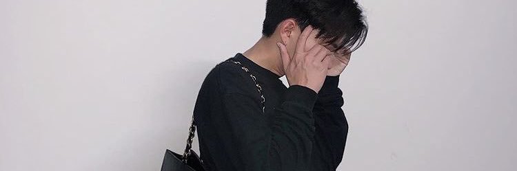 CLOSED banner
