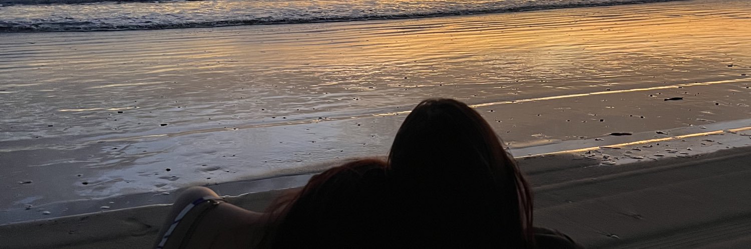 isabelykf's profile banner image