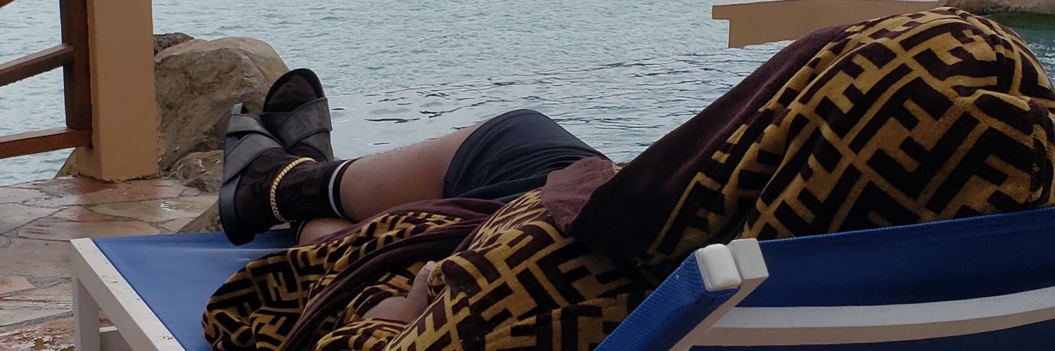 byron1118's profile banner image